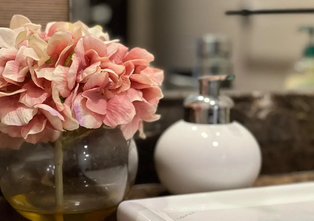 Elegant 1 Bedroom At Sparkle Tower Dubai Marina 0*,