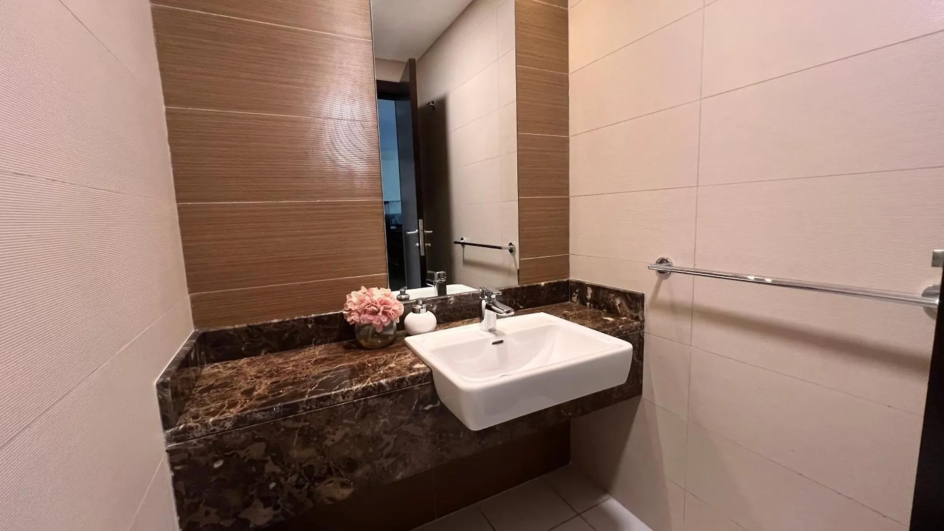 Apartment Elegant 1 Bedroom At Sparkle Tower Dubai Marina